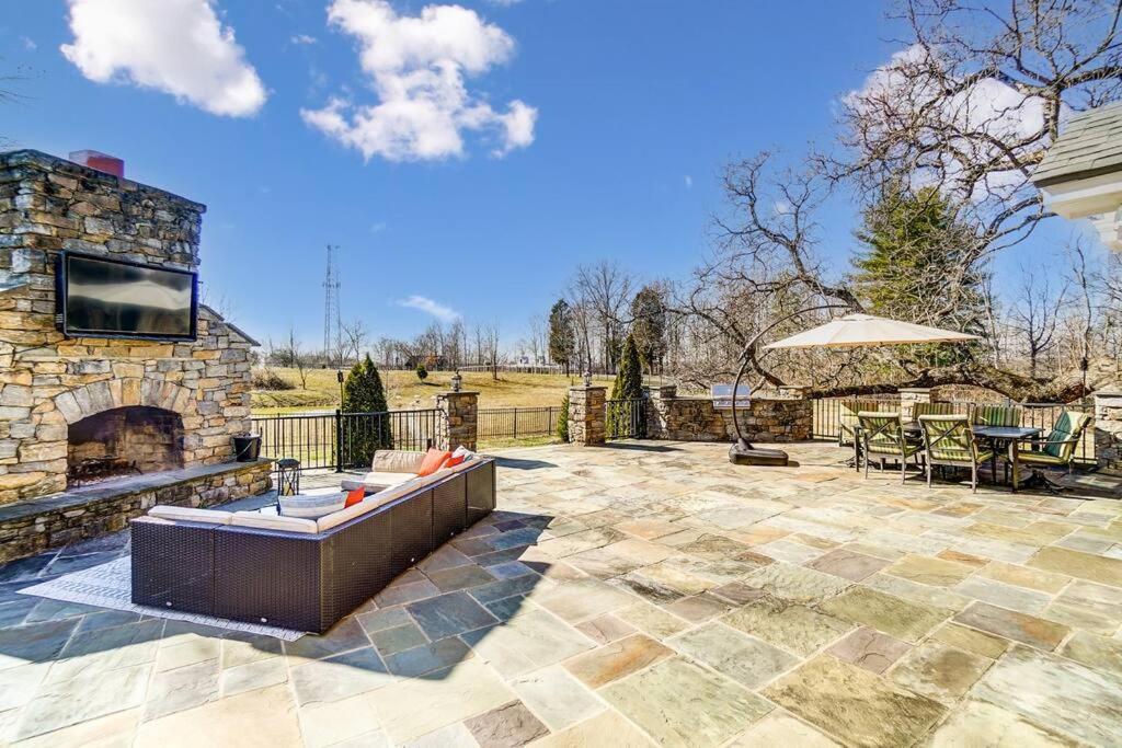 Beautiful Equestrian Estate Home W/ Hot Tub! Loveland Экстерьер фото