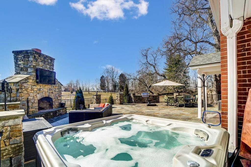 Beautiful Equestrian Estate Home W/ Hot Tub! Loveland Экстерьер фото